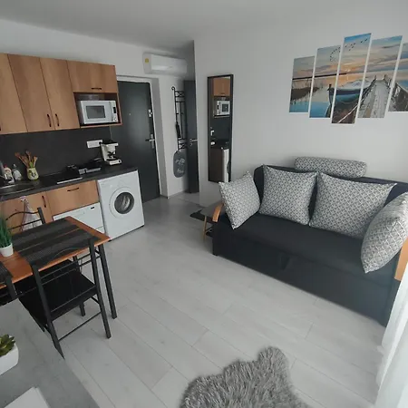 Apartment Borics *